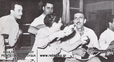 Η ʼννα Χρυσάφη, ο Βασίλης Τσιτσάνης, ο Γιάννης Σαλασίδης κι ο Γιάννης Παπαϊωάννου, στο "Φαληρικό" (1952)