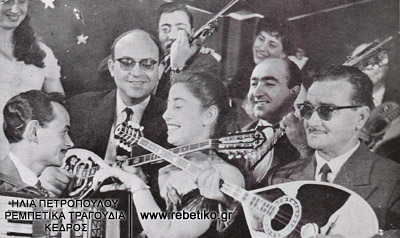 Φωτογραφία από ταινία. Διακρίνονται η Δούκισα κι ο Σπιτάμπελος (1962)