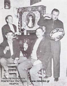 Στην ταβέρνα του Ρίκου Νερατζάνη το 1962