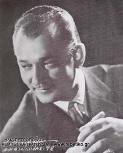 Ο Μανώλης Χιώτης (Αθήνα, 1956)