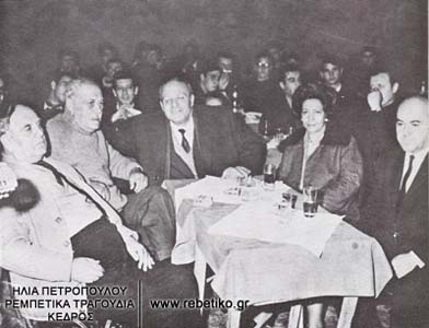 Ο Στράτος, ο Μάρκος, ο Μίγκος με την γυναίκα του κι ο Λάφκας, στην "Βενετία" της Θεσσαλονίκης (20-1-1969)
